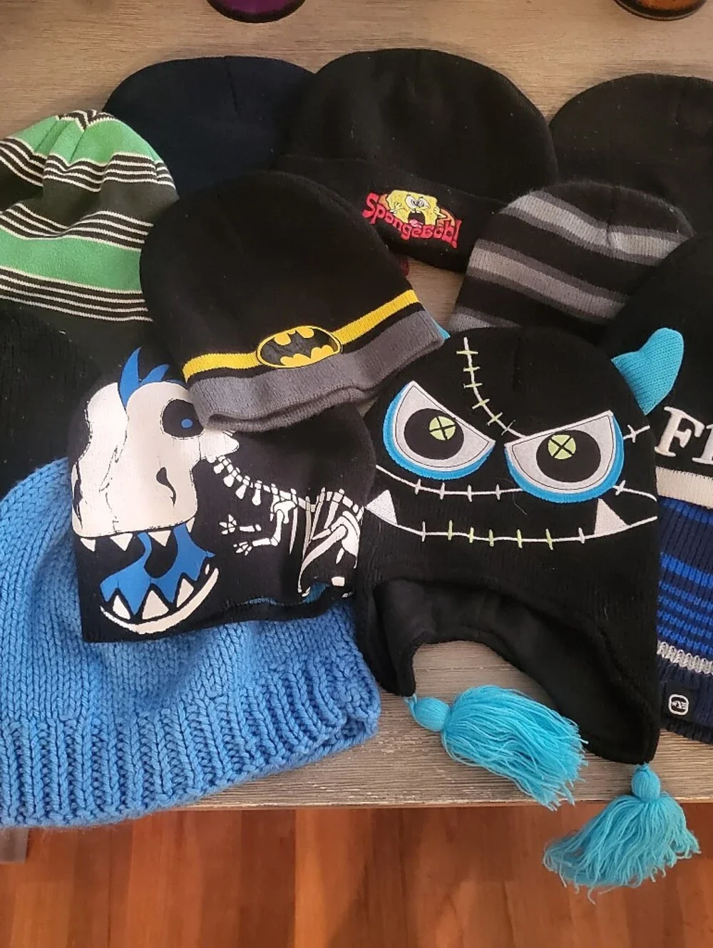 Massive 17pc Winter Lot Beanies Gloves Plush SpongeBob American Eagle Batman